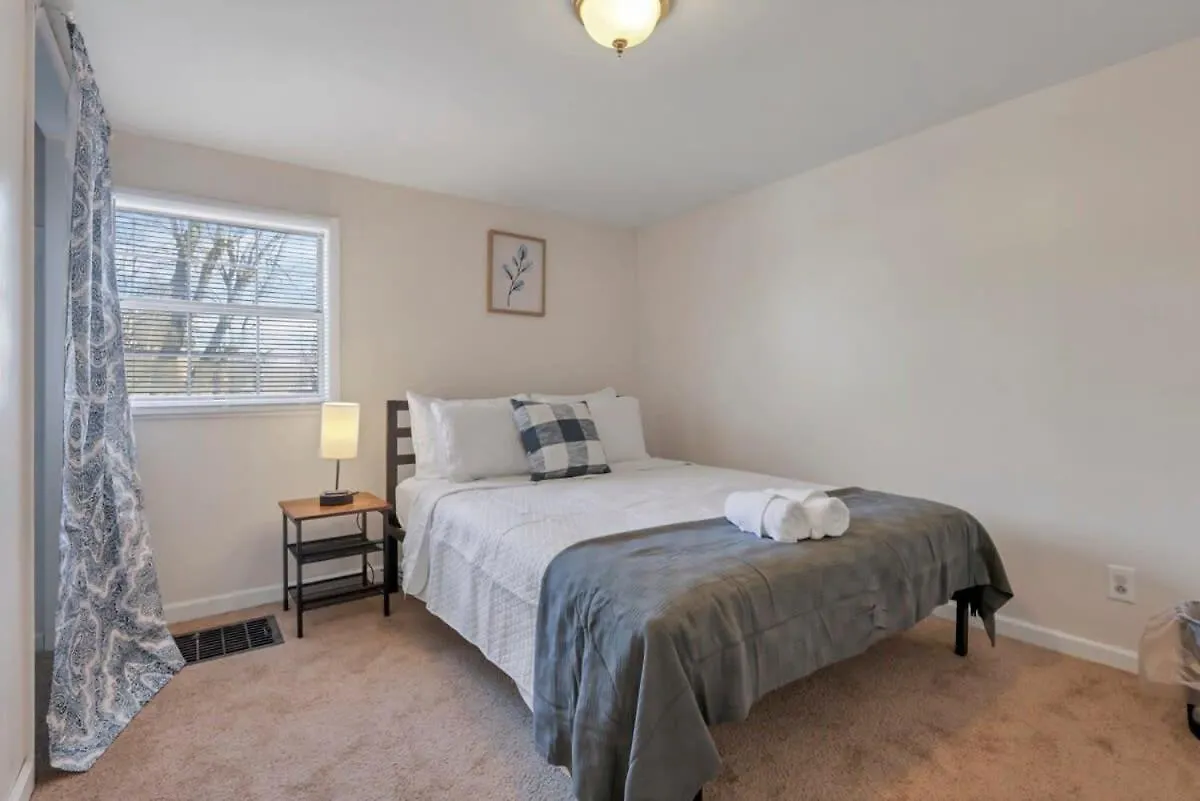 Σπίτι διακοπών Housepitality - West Side Lodge - 6 Bedroom 2 Ba Κολόμπο