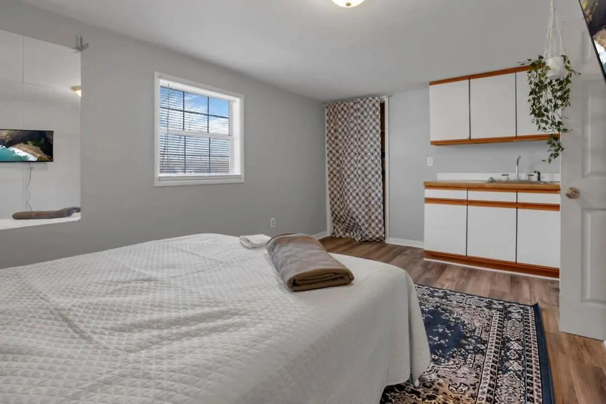 Housepitality - West Side Lodge - 6 Bedroom 2 Ba Κολόμπο